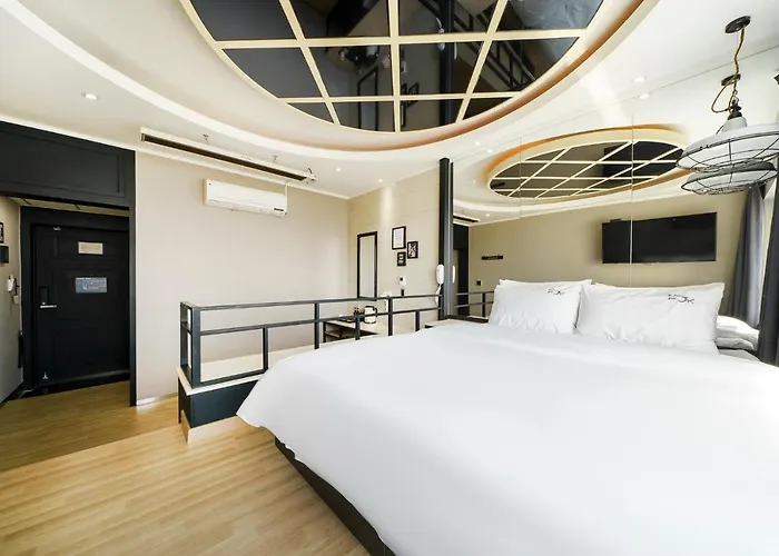 Hotel Jk 2*