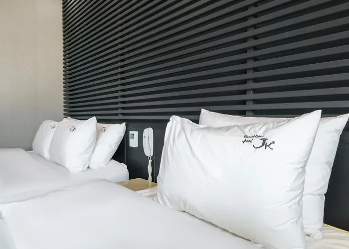 Hotel Jk 2*